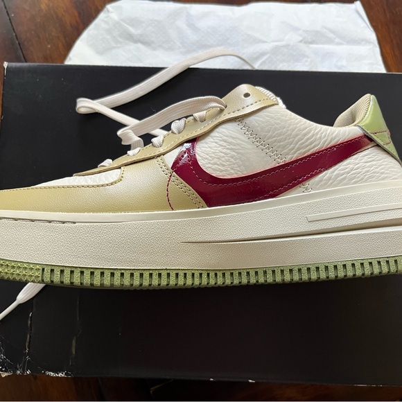 Nike Air Force  1 Platform - Picture 4 of 6